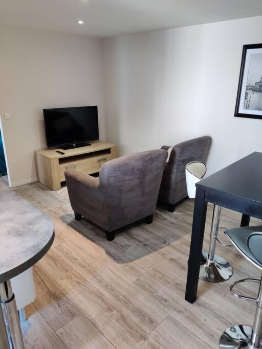 Appartement Cosy Avec Parking Proche Gare Dombasle-sur-Meurthe Exterior foto
